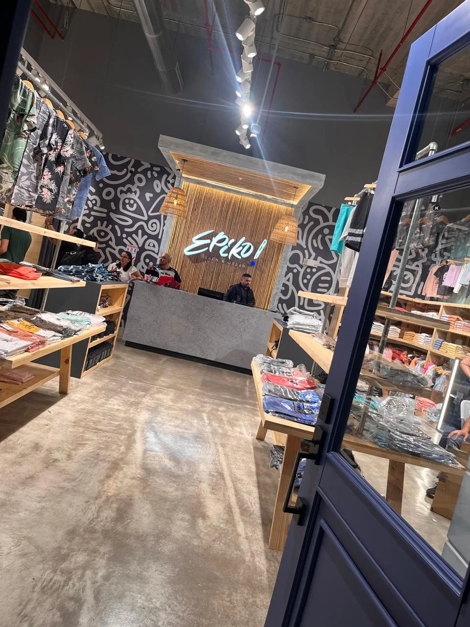 Proyecto Tienda Epiko Oxígeno - Comercial